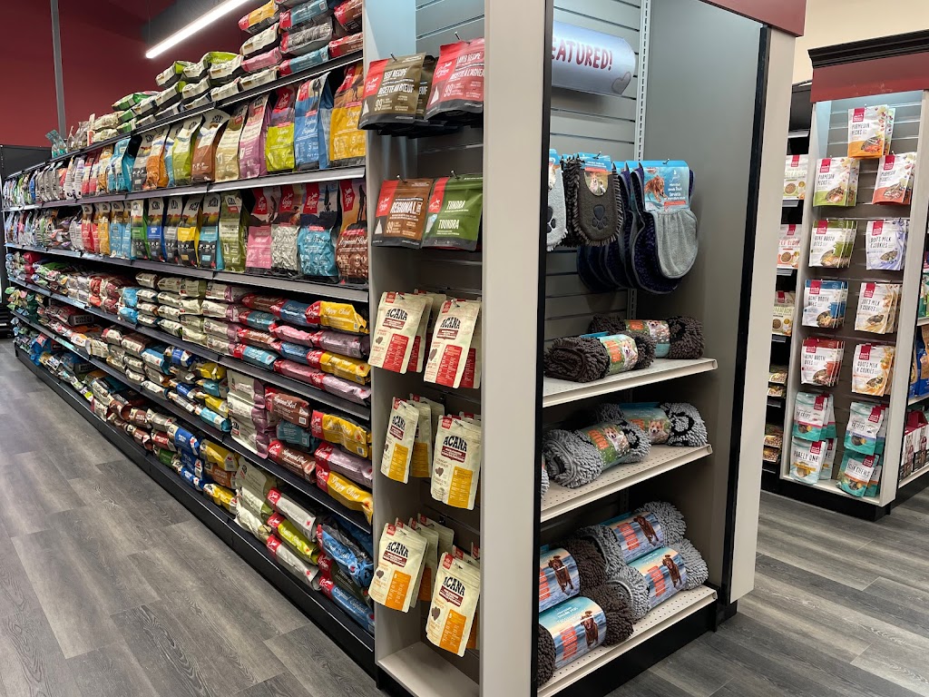 Global Pet Foods | 1820 Adelaide St N Unit 4, London, ON N5X 4B7, Canada | Phone: (519) 672-9210