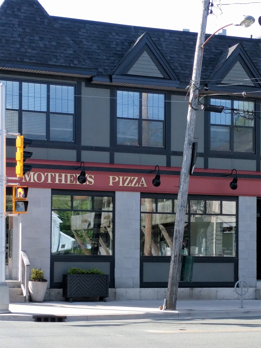 Mothers Pizza | restaurant | 5710 Young St, Halifax, NS B3K 4L5, Canada | 9024065050 OR +1 902-406-5050