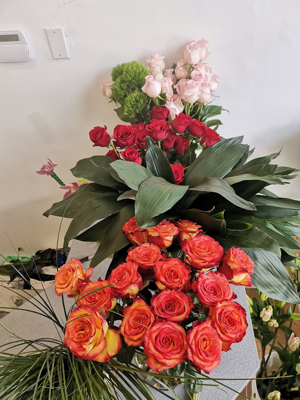Fleuriste FlauraMex | 387A Boulevard Cartier O, Laval, QC H7N 2K6, Canada | Phone: (450) 973-8028