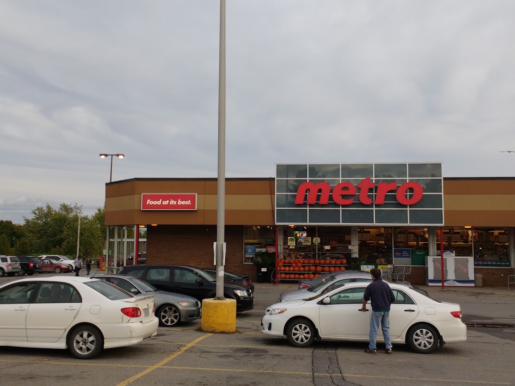 Metro | 333 King St E, Gananoque, ON K7G 1G6, Canada | Phone: (613) 382-7090