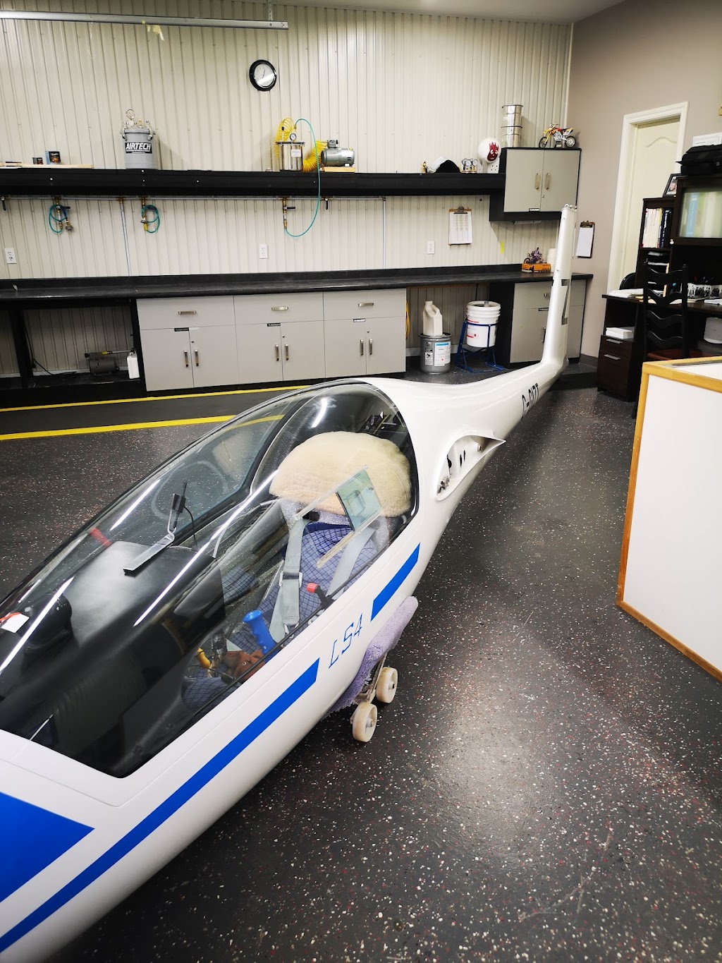P.O. Aero Services | 450 Chem. de Lotbinière, Bromont, QC J2L 1H3, Canada | Phone: (450) 578-5511