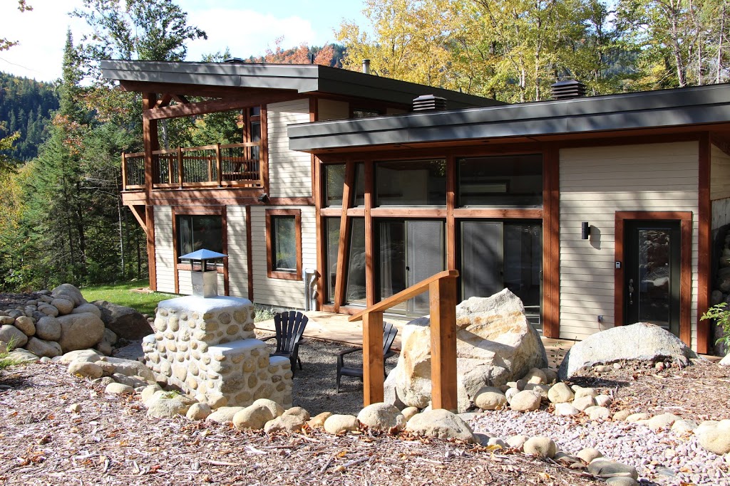 Villa Éco | 2146, 2144 Rue des Écoliers, Saint-Raymond, QC G3L 4Z3, Canada | Phone: (418) 264-4102