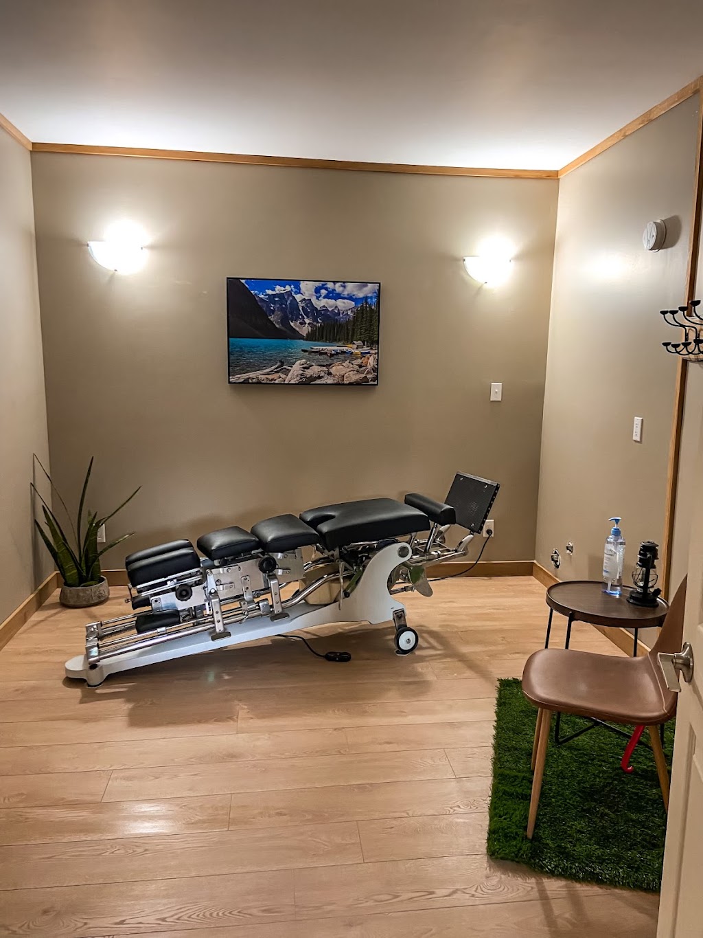 Backwoods Chiropractic | 4377 Conner Rd, Barrière, BC V0E 1E0, Canada | Phone: (778) 694-8997