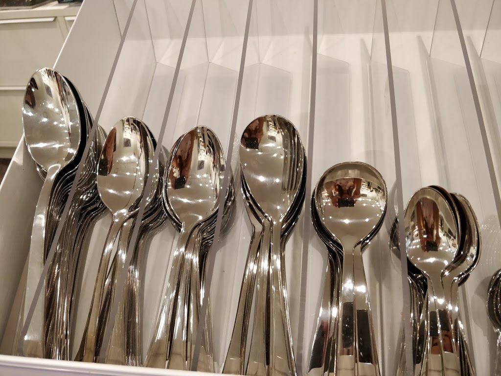 Zwilling J.A. Henckels at Markville Mall | 5000 Hwy 7, Markham, ON L3R 4M9, Canada | Phone: (905) 475-2555