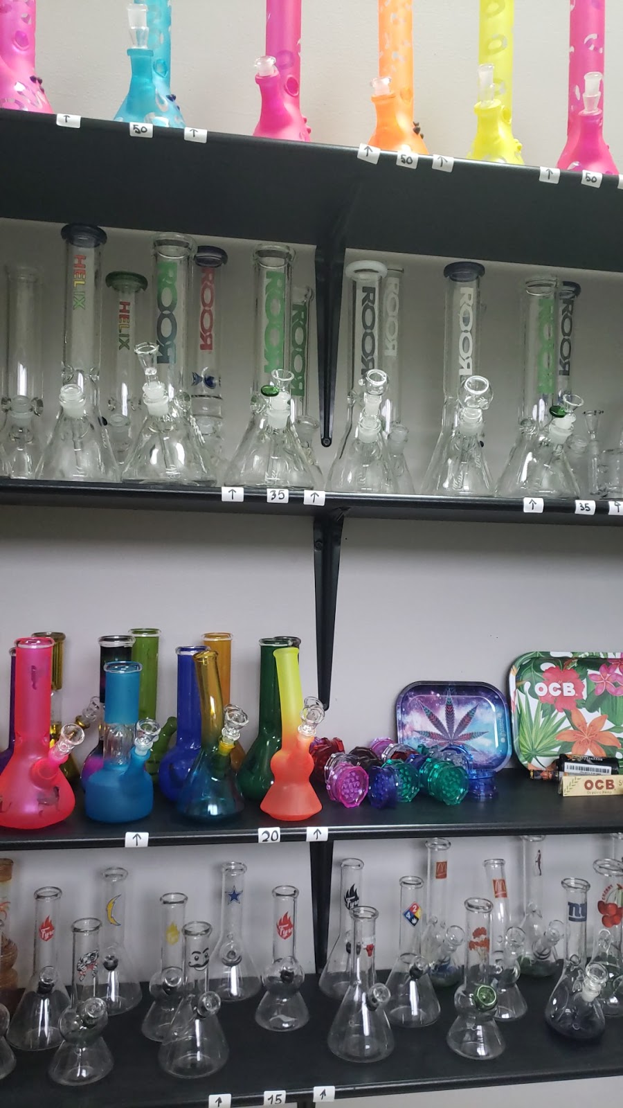 WD Bong Shop | store | Jane and Finch, Toronto, ON M3J 1K7, Canada