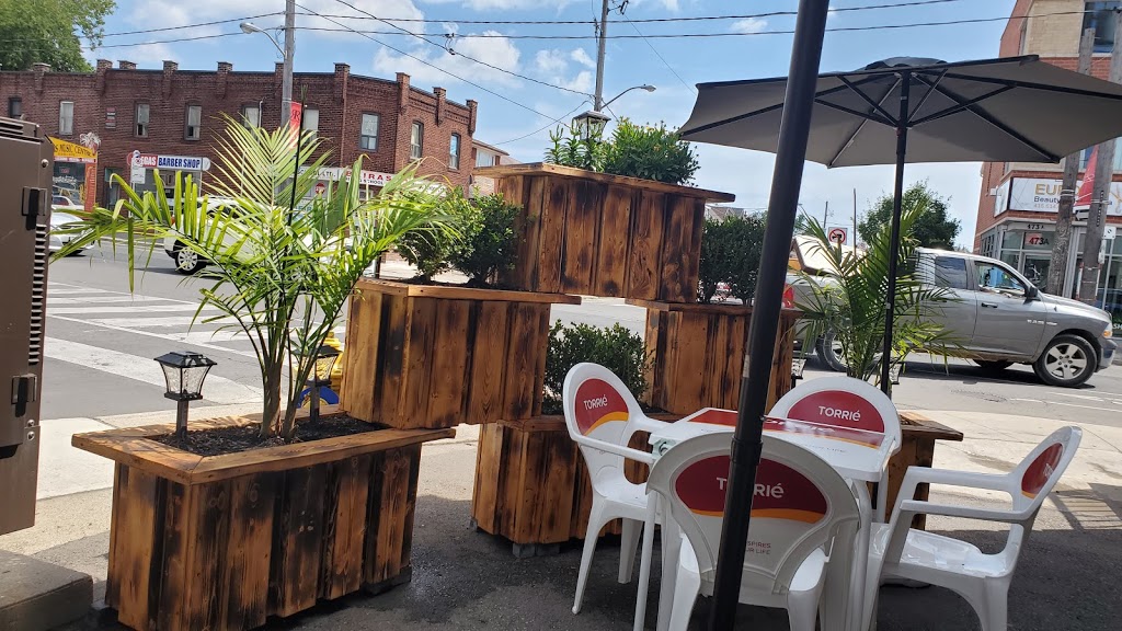 Caloura Bar & Grill | 468 Rogers Rd, York, ON M6M 1B1, Canada | Phone: (647) 748-3044