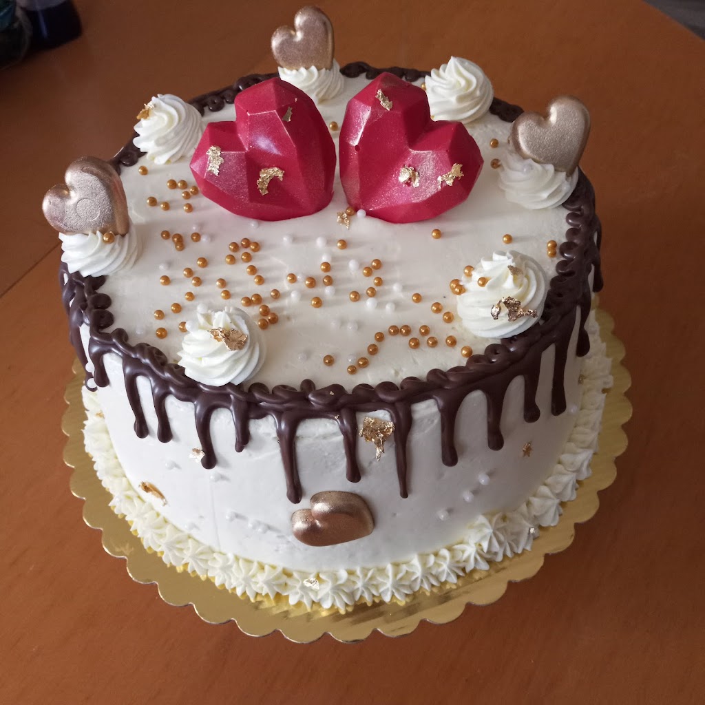 Honey Cake and Gifts | Luton Crescent, St Thomas, ON N5R 5K1, Canada | Phone: (226) 239-7033
