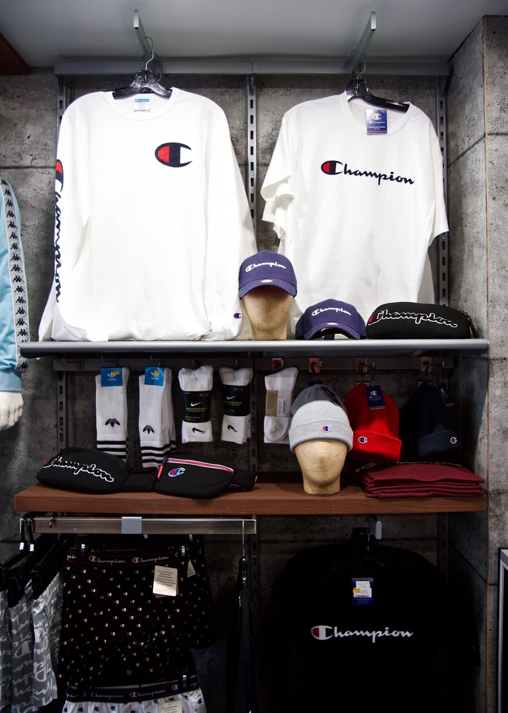 Boutique District - Mode urbaine | 302 Rue Racine, Québec, QC G2B 1E8, Canada | Phone: (418) 845-0100