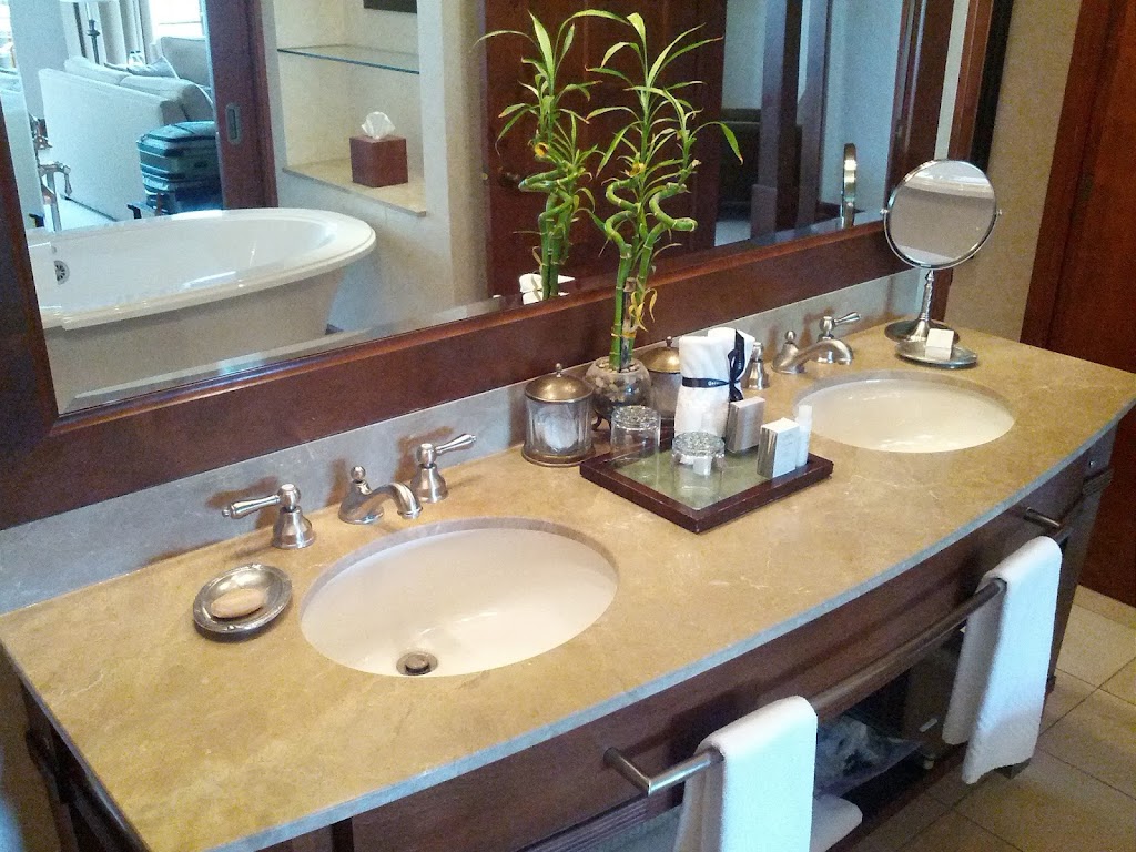 Hôtel Quintessence | 3004 Chemin de la Chapelle, Mont-Tremblant, QC J8E 1E1, Canada | Phone: (819) 425-3400