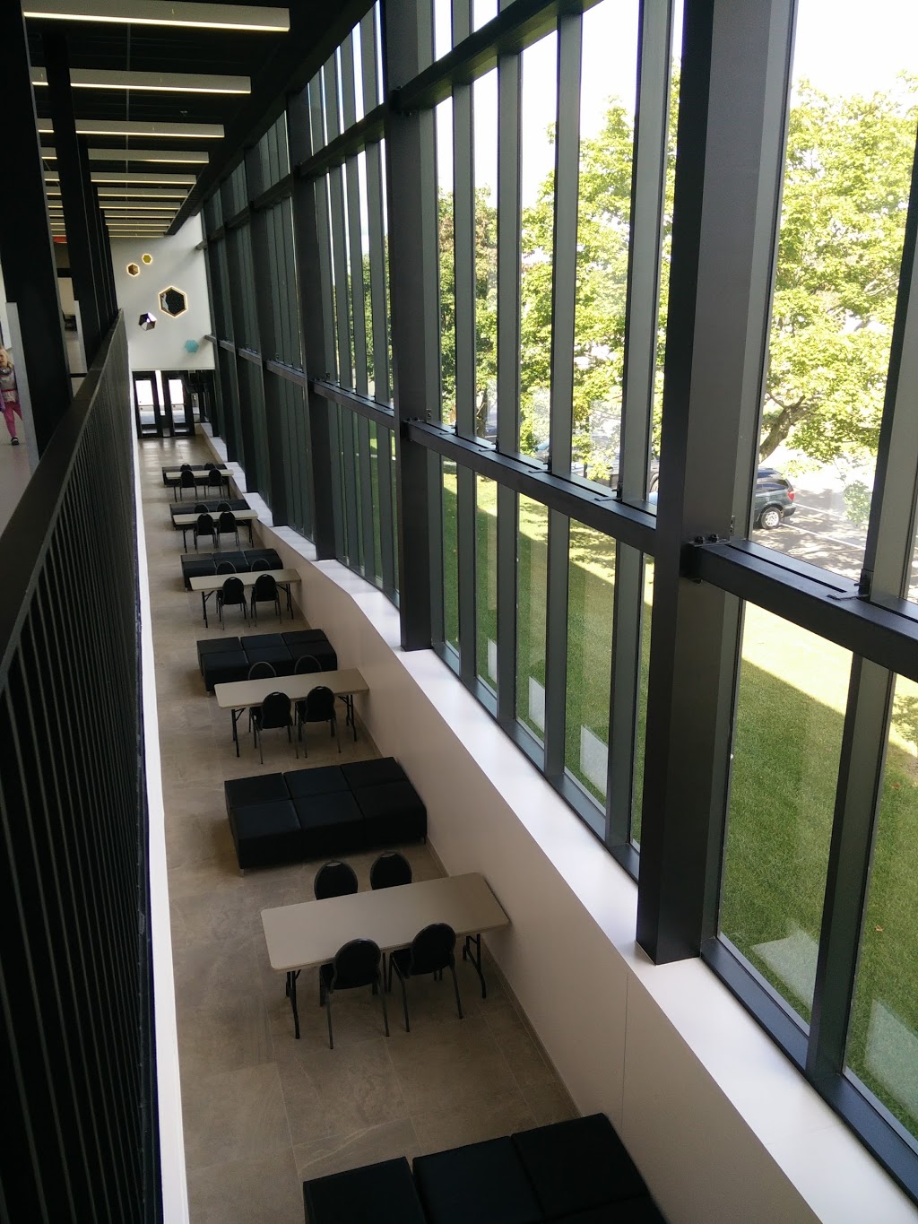 Centre Multifonctionnel | 20 Rue Terry Fox, Saint-Apollinaire, QC G0S 2E0, Canada | Phone: (418) 881-3996