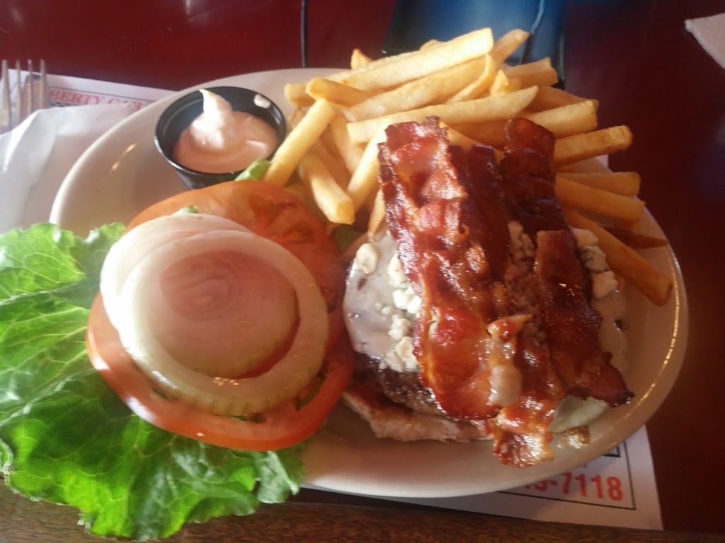 Doinos Pizzeria Bar & Grille | 2709 Harlem Rd, Cheektowaga, NY 14225, USA | Phone: (716) 893-9229