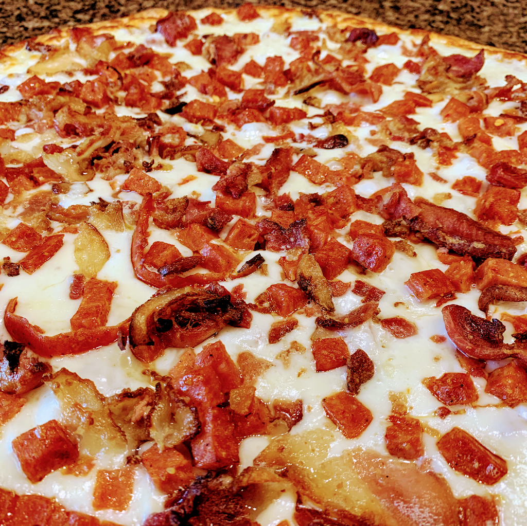 Kouzina Pizza | 180 Lees Ave #106, Ottawa, ON K1S 5J6, Canada | Phone: (613) 569-6969