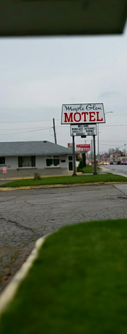 red maple motel