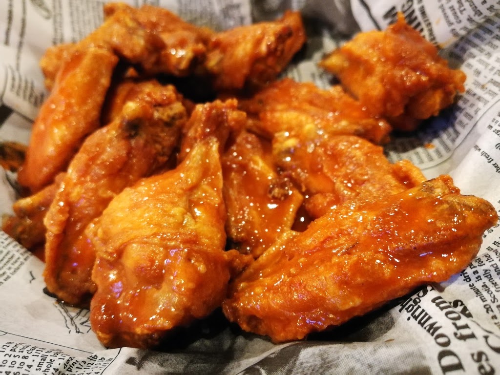 Bull and Barrel Pub | 901-75 Cedar Pointe Dr, Barrie, ON L4N 5R7, Canada | Phone: (705) 719-4600