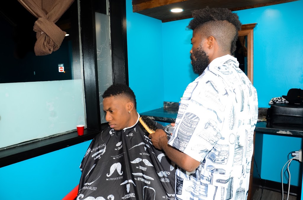 Tinos Cuts & Beauty Supply | 8233 118 Ave NW, Edmonton, AB T5B 0S2, Canada | Phone: (780) 394-0198