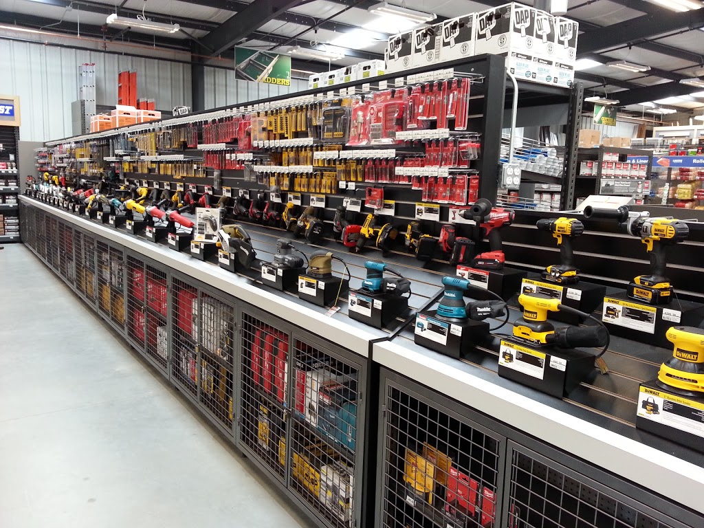 Continental Store Fixture Group | 2052 192 St Unit 201, Surrey, BC V3Z 0N2, Canada | Phone: (778) 545-1646
