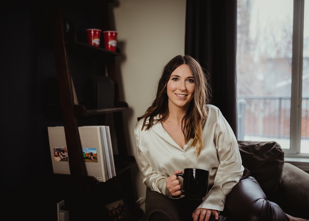 Caroline Ravazzano - REALTOR® | 703 64 Ave SE #130, Calgary, AB T2H 2C3, Canada | Phone: (403) 399-6579