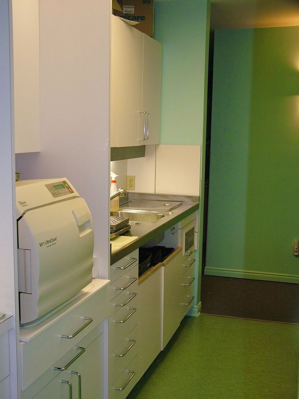 Dental Care, Dr. Charles Daly and Associates | 88 Livingston Ave, Grimsby, ON L3M 1L5, Canada | Phone: (905) 945-3259