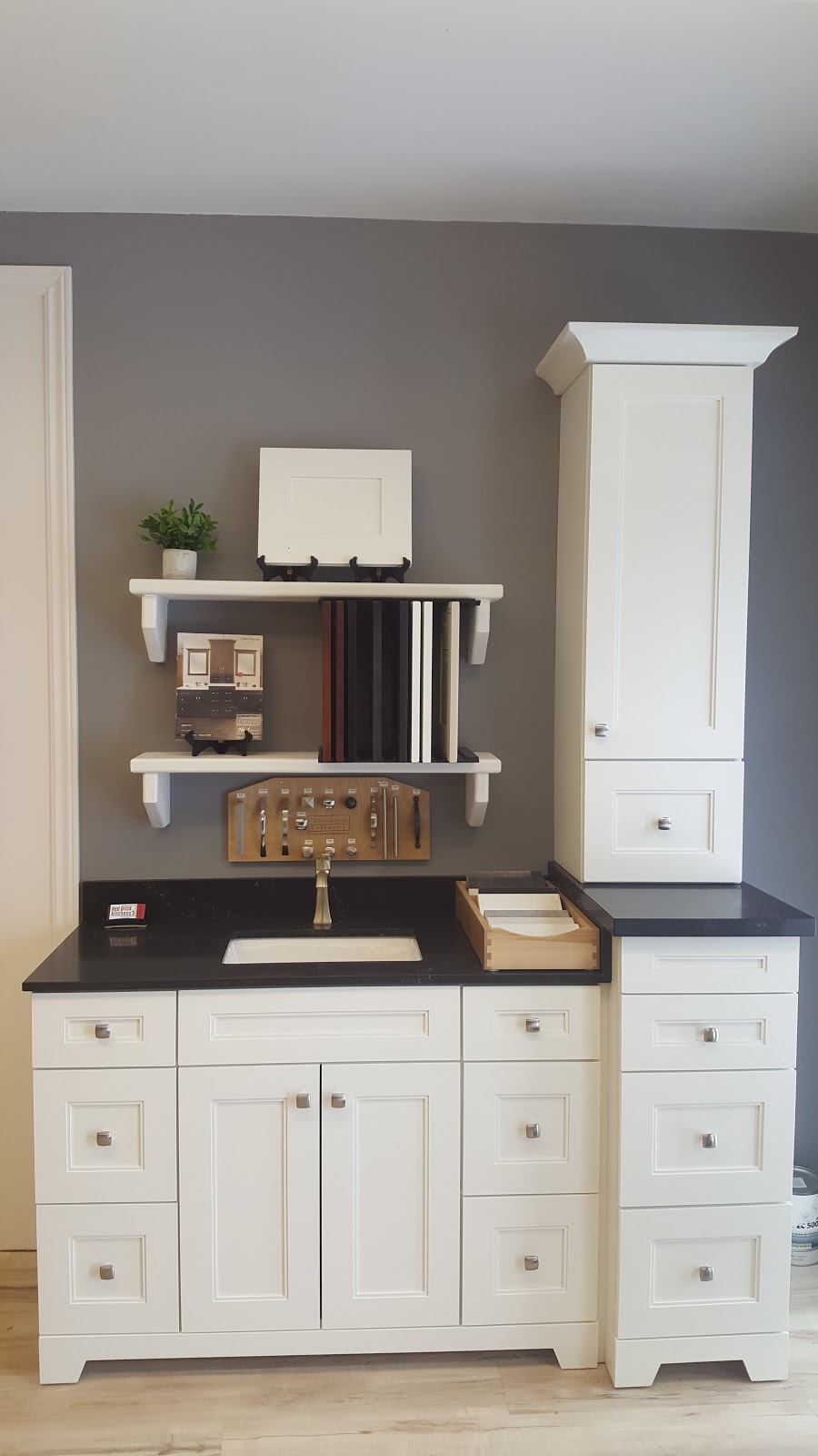 Red Brick Kitchens and Bath | 54 Queen St W, Elmvale, ON L0L 1P0, Canada | Phone: (705) 515-0133