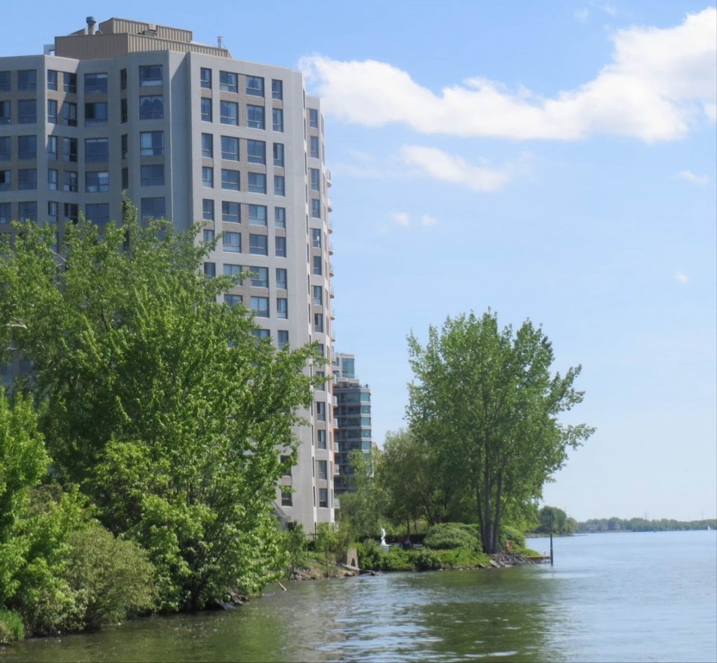 Condominium LEsplanade | 8050 Bd du St Laurent, Brossard, QC J4X 2P1, Canada | Phone: (450) 672-0099