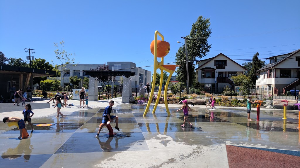 Esquimalt Aventure Water Park | 543 Fraser St, Victoria, BC V9A 6H6, Canada | Phone: (250) 414-7136