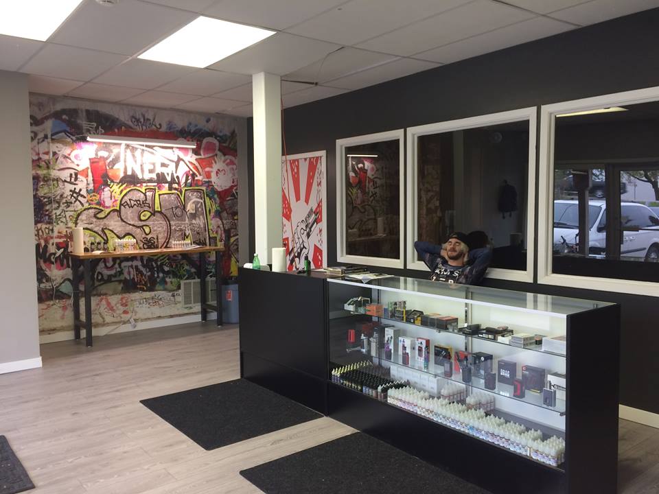 The Vape Store Hwy 36 | 418 HWY 36 N, Lindsay, ON K9V 4R3, Canada | Phone: (705) 320-8470