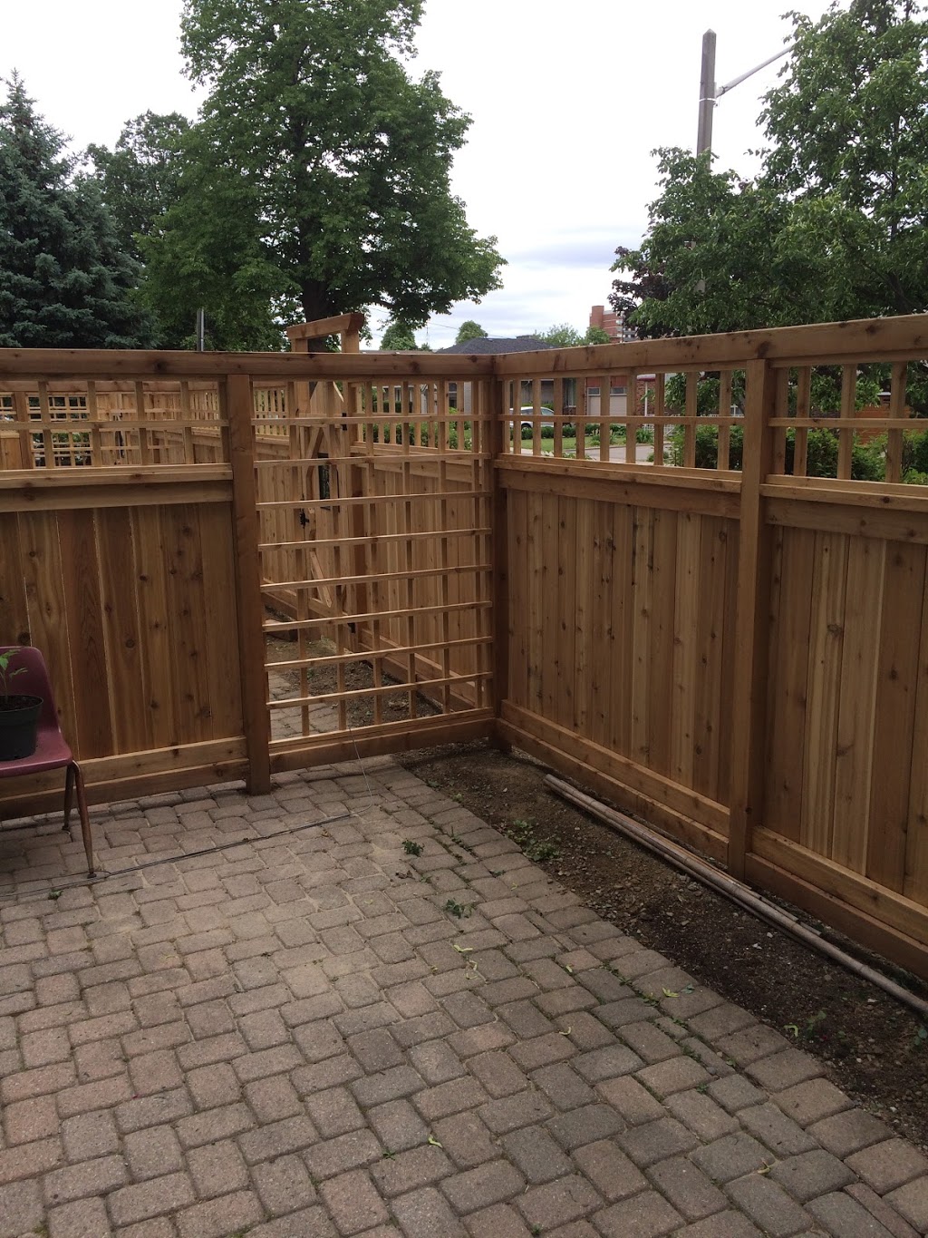 Alliston Fence | 295 Victoria St E, Alliston, ON L9R 1K4, Canada | Phone: (416) 993-0711