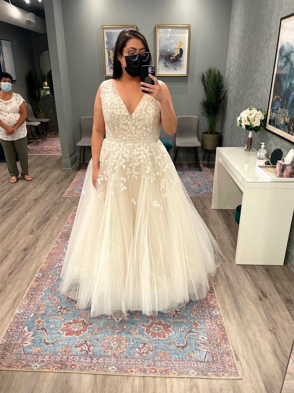 More 2 Love Bridal | 2921 Lake Shore Blvd W, Etobicoke, ON M8V 1J3, Canada | Phone: (647) 352-5683