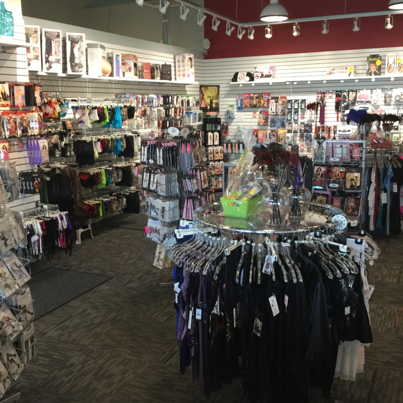 Love Nest | 1580 Taylor Ave #80, Winnipeg, MB R3N 2A7, Canada | Phone: (204) 254-0422