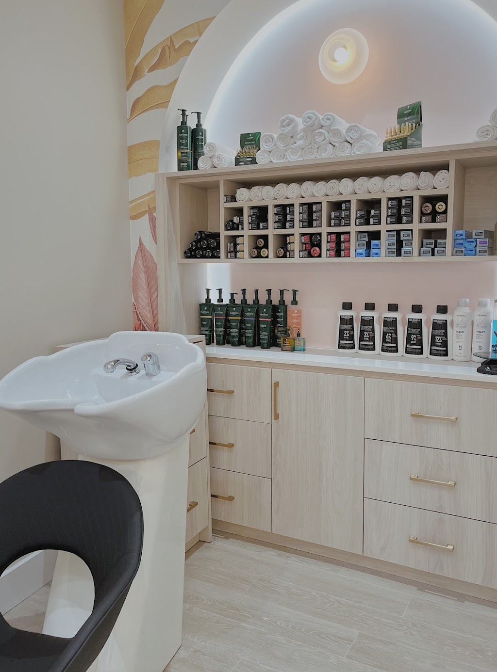 One11 Beauty Bar | 315 Sunseeker Ave, Innisfil, ON L9S 2N4, Canada | Phone: (437) 241-7203