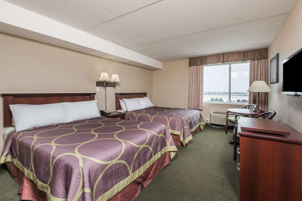 Super 8 by Wyndham Mississauga | 6625 Kennedy Rd, Mississauga, ON L5T 2W4, Canada | Phone: (905) 581-0043