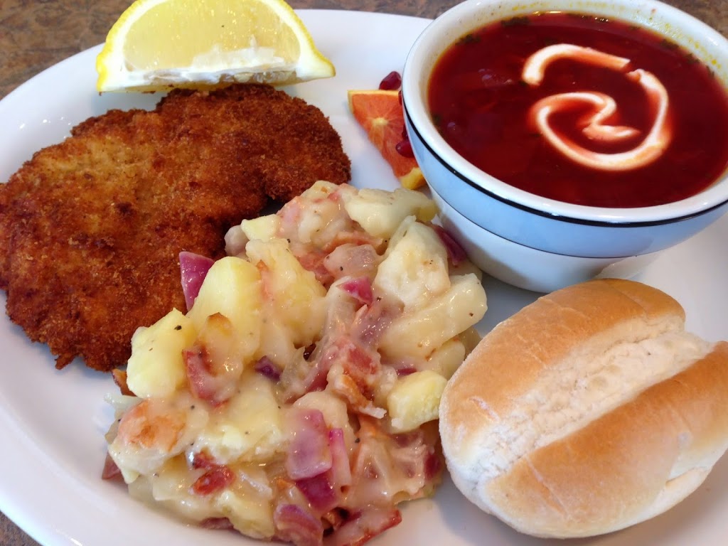 The Lunch Box | 11 Macsteven Dr #1, Prince Edward, ON K0K, Canada | Phone: (613) 471-1222
