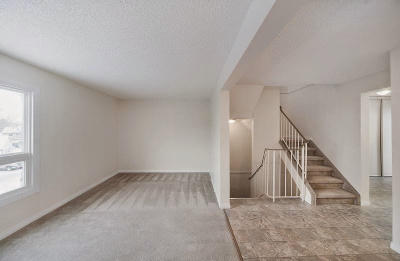 Cavell Ridge Townhomes | 1 Hyndman Cres NW, Edmonton, AB T5A 4X6, Canada | Phone: (855) 247-1492