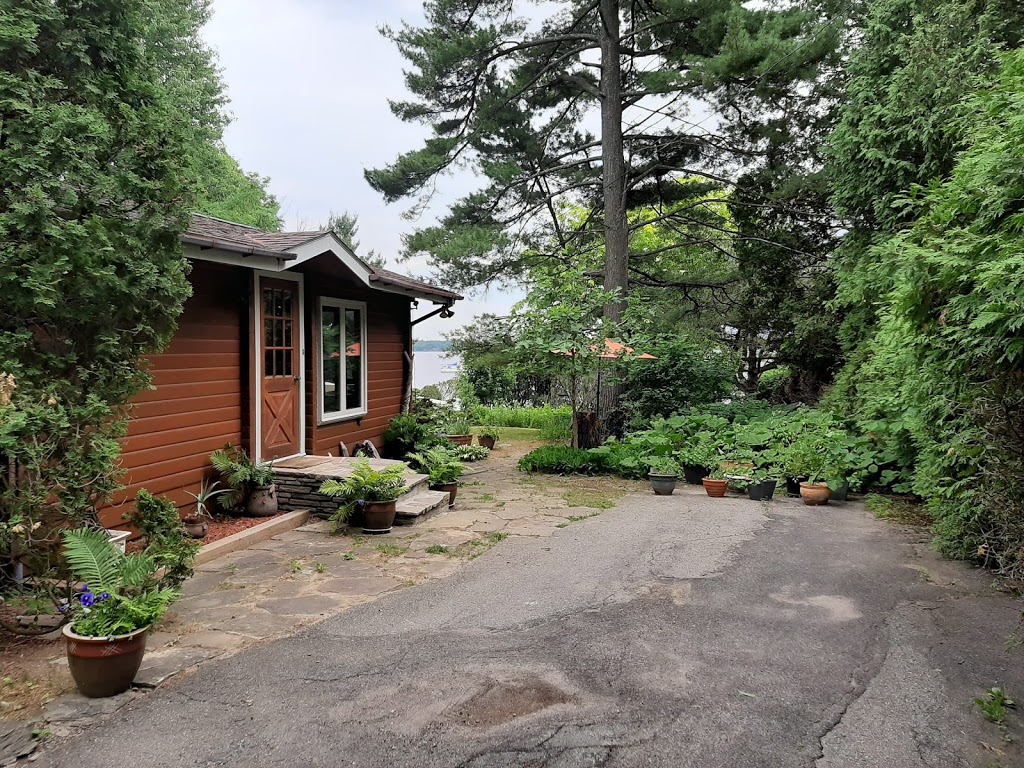 Gite Le 308 | 308 Rue Girouard, Oka, QC J0N 1E0, Canada | Phone: (514) 813-7037