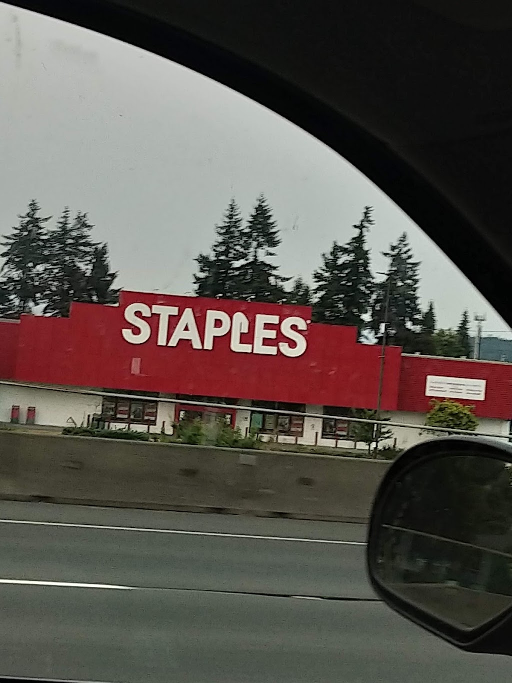 Staples | 2000 North Island Highway #100, Nanaimo, BC V9S 5W3, Canada | Phone: (250) 751-7771