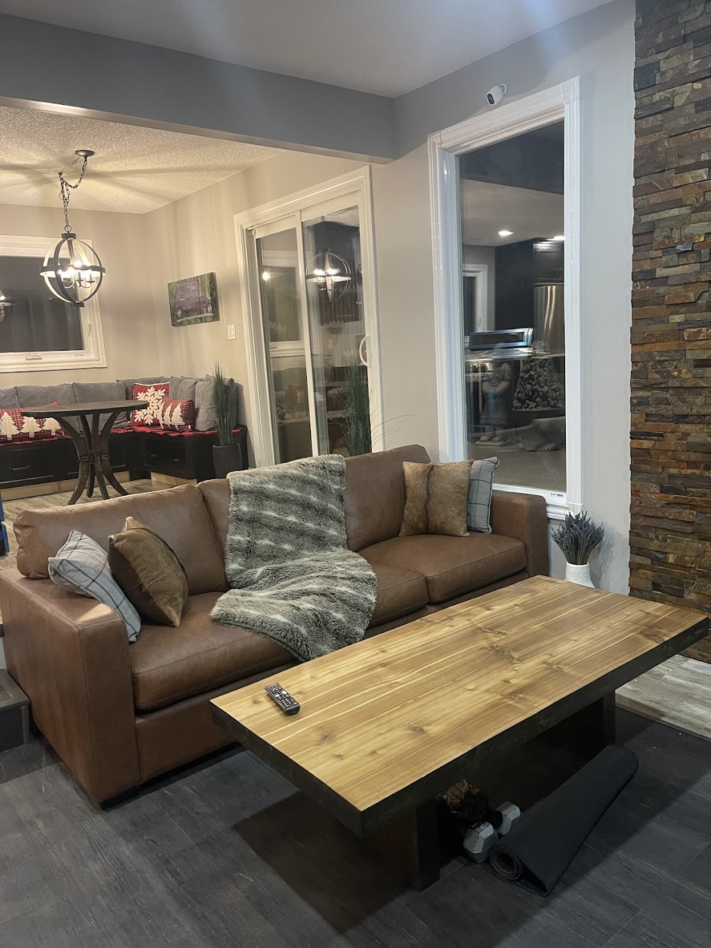 Wild Rose finishing carpentry | 2009 Tanner Wynd NW, Edmonton, AB T6R 3M7, Canada | Phone: (780) 257-1364