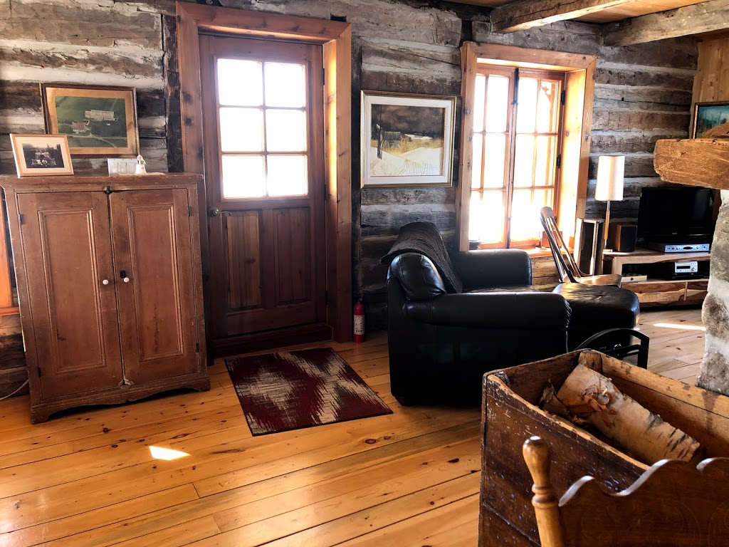La belle d’autrefois Bel-3 | 3 Rang 2, La Malbaie, QC G5A 2B1, Canada | Phone: (418) 554-1678