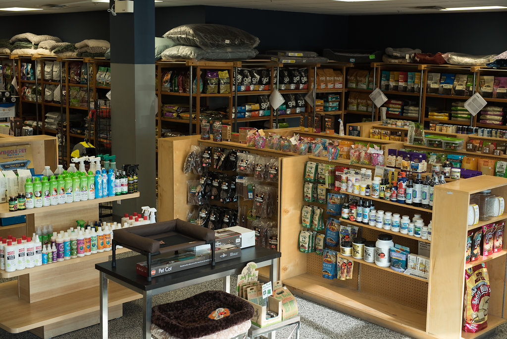 Pet Planet Millrise Plaza | Storefront OPEN | 150 Millrise Blvd SW Unit 3133, Calgary, AB T2Y 5G7, Canada | Phone: (403) 873-9297