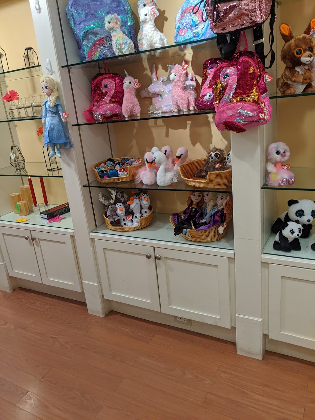 Moncton Hospital Gift Shop - Nurses Auxiliary | 135 Macbeath Ave, Moncton, NB E1C 6Z8, Canada | Phone: (506) 860-2326