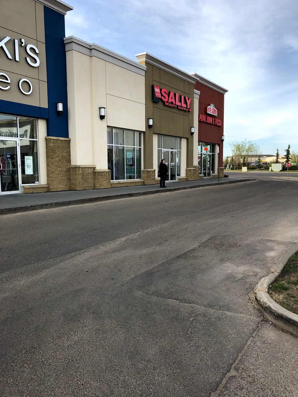 SmartCentres Edmonton Northeast | 13703 40 St NW 40th Street NW, Edmonton, AB T5Y 3B5, Canada | Phone: (905) 760-6200