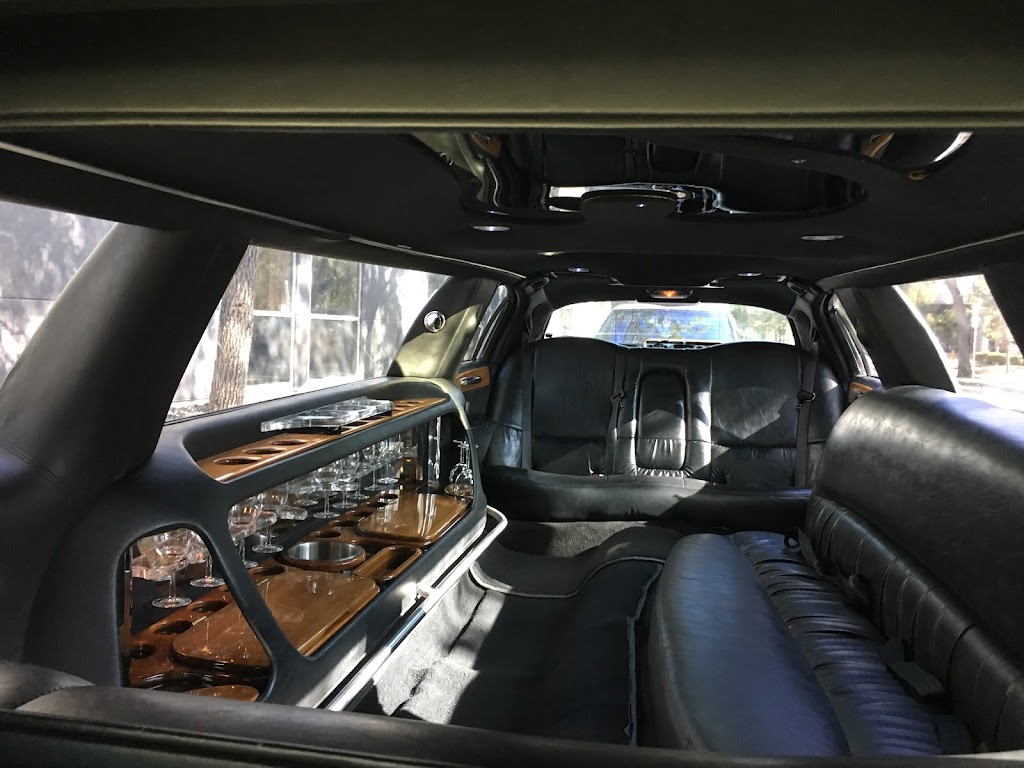 Paradise Limousine Service | 80 Plaza Dr #2614, Winnipeg, MB R3T 5S2, Canada | Phone: (246) 438-3842