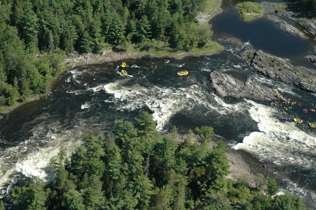 RiverRun Rafting | 1260 Grants Settlement Rd, Foresters Falls, ON K0J 1V0, Canada | Phone: (800) 267-8504