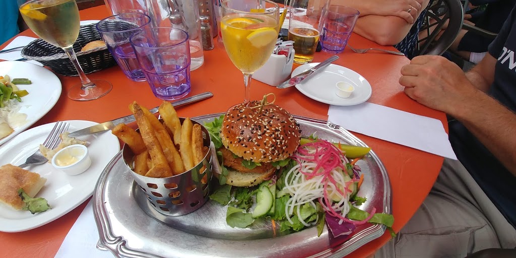 LOrange Bistro | 29 Rue Ambroise Fafard, Baie-Saint-Paul, QC G3Z 2J2, Canada | Phone: (418) 240-1197