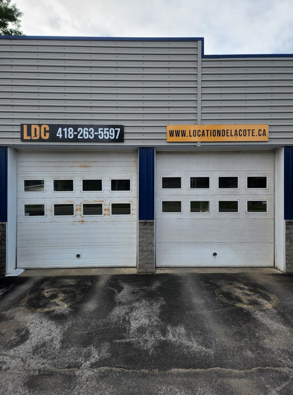 Location de la Côte - Équipements de Chantier | 10711 Bd Sainte-Anne, Sainte-Anne-de-Beaupré, QC G0A 3C0, Canada | Phone: (418) 263-5597