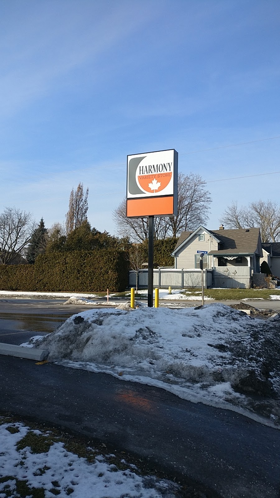 L & G Variety | 30 Harmony Rd S, Oshawa, ON L1H 6T3, Canada | Phone: (905) 720-0967