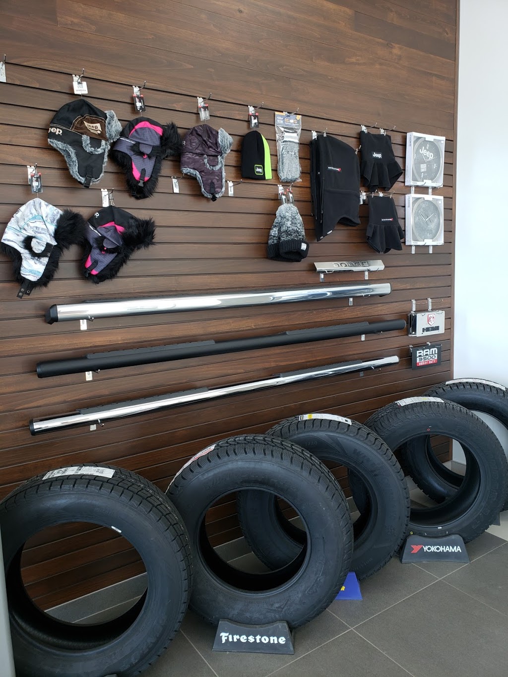 Bessette Automobile inc Pièces | 395 Rue de la Rivière, Cowansville, QC J2K 1N4, Canada | Phone: (450) 263-4000