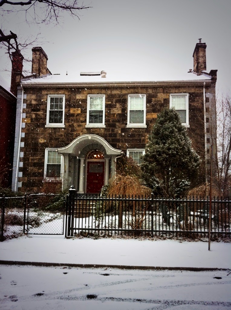 Hamilton Guesthouse | lodging | 158 Mary St, Hamilton, ON L8L 4V8, Canada | 2894408035 OR +1 289-440-8035