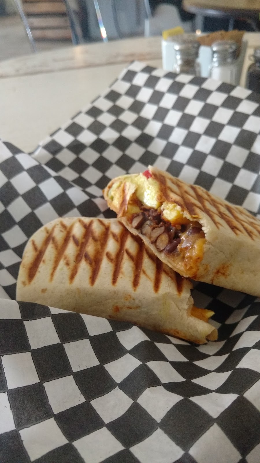 Dundurn Market | 346 Dundurn St S, Hamilton, ON L8P 4L6, Canada | Phone: (905) 518-1433