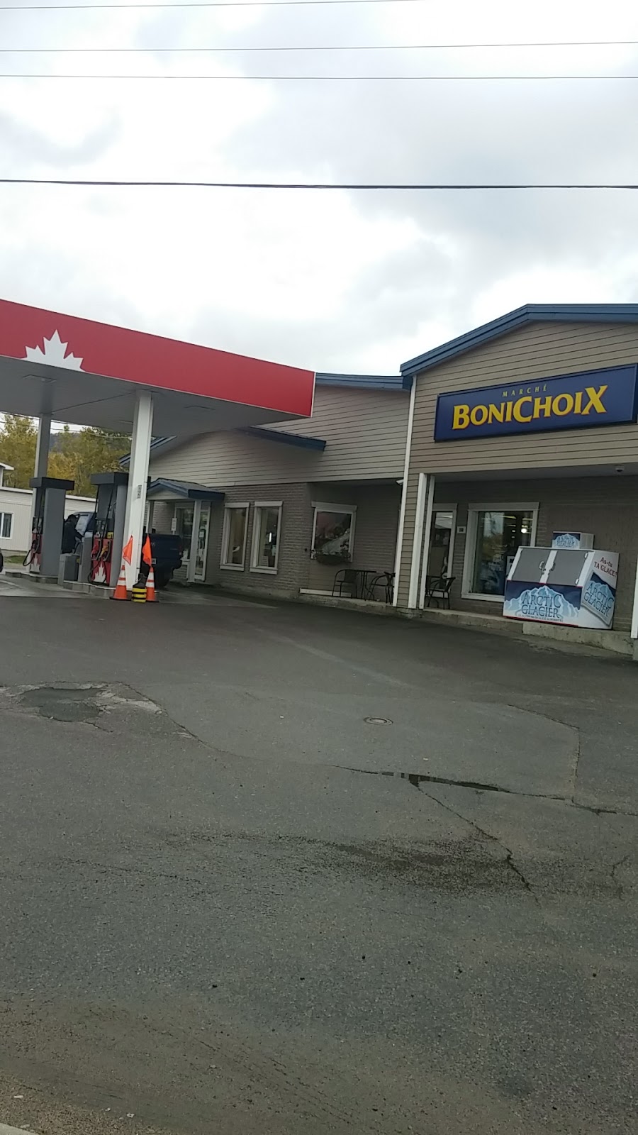 Marché Bonichoix - Alimentation PLD | 160 Rte, QC-170, LAnse-Saint-Jean, QC G0V 1J0, Canada | Phone: (418) 272-2666