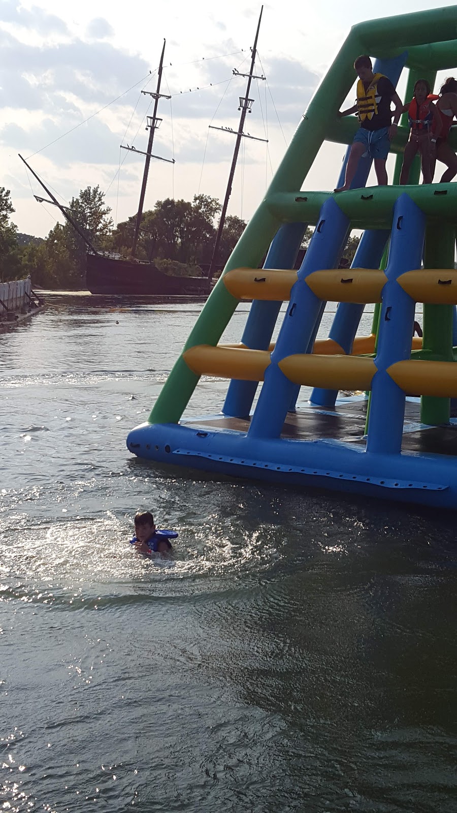 Pirate Ship Cove | 2793 N Service Rd, Jordan Station, ON L0R 1S0, Canada | Phone: (905) 650-3156